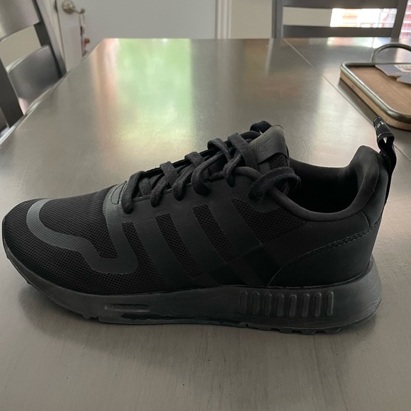 Adidas Multix size 7.5 - Picture 6 of 6